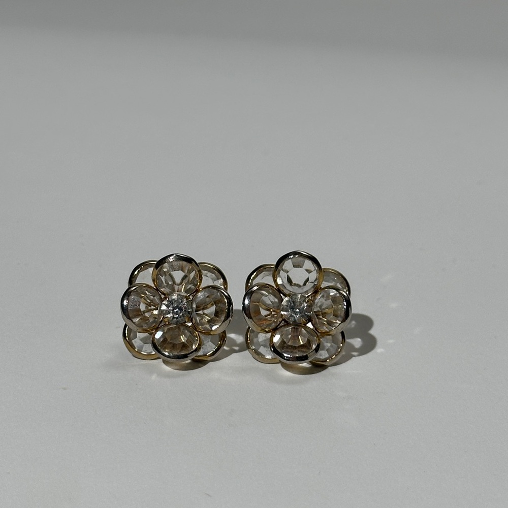 Vintage Bezel Set Clear Rhinestone Gold Tone 3D Flower Cluster Earrings